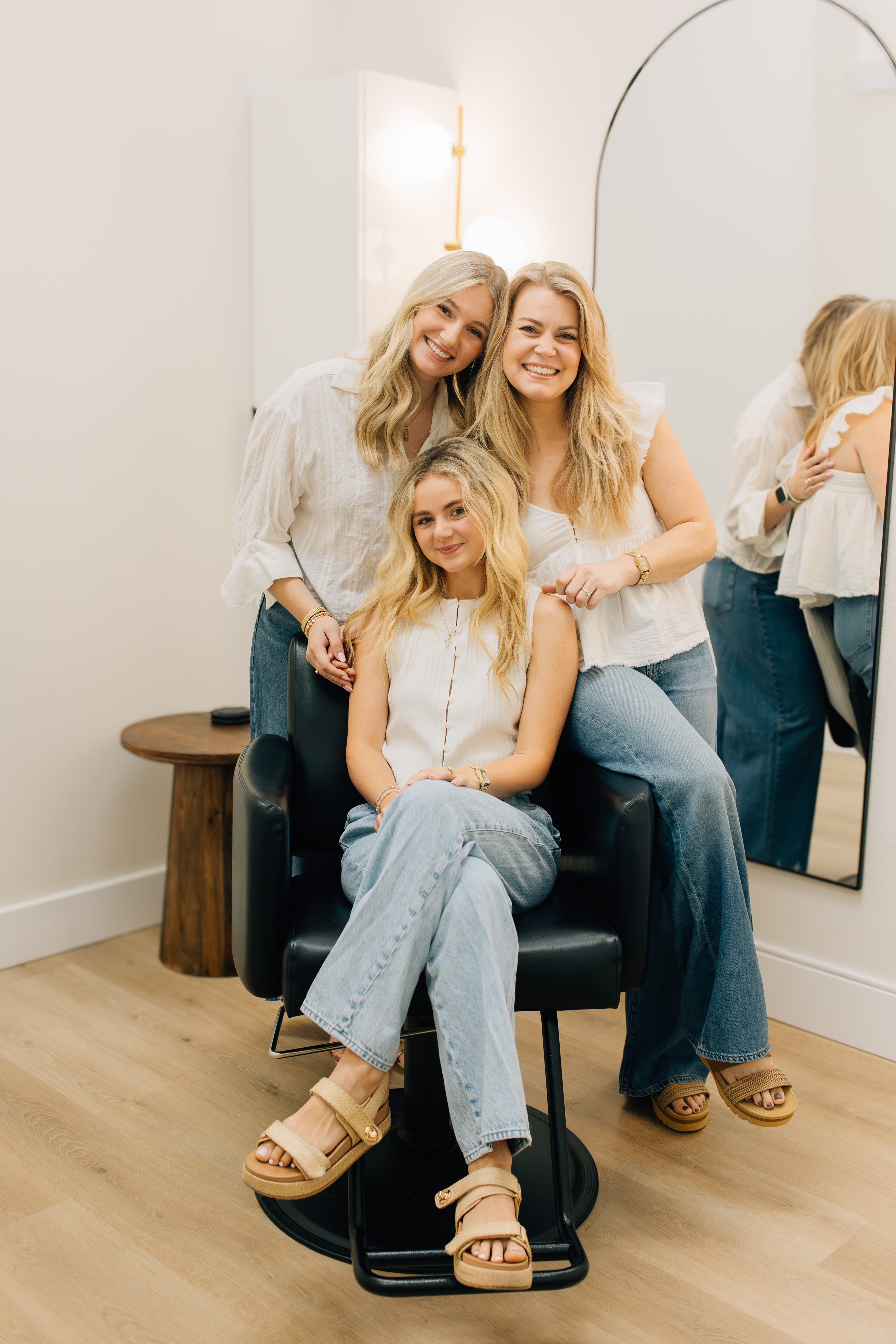 The Riah Salon team together in the salon
